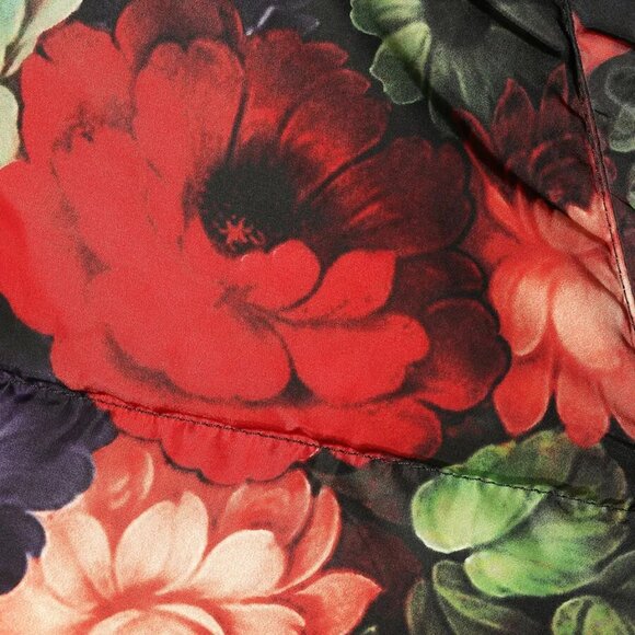 Moncler Red/Floral Printed Quilted Down Koura Reversible Puffer Jacket - Picture 5 of 10